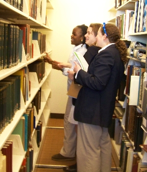 Library_main Students enjoying the museum library.